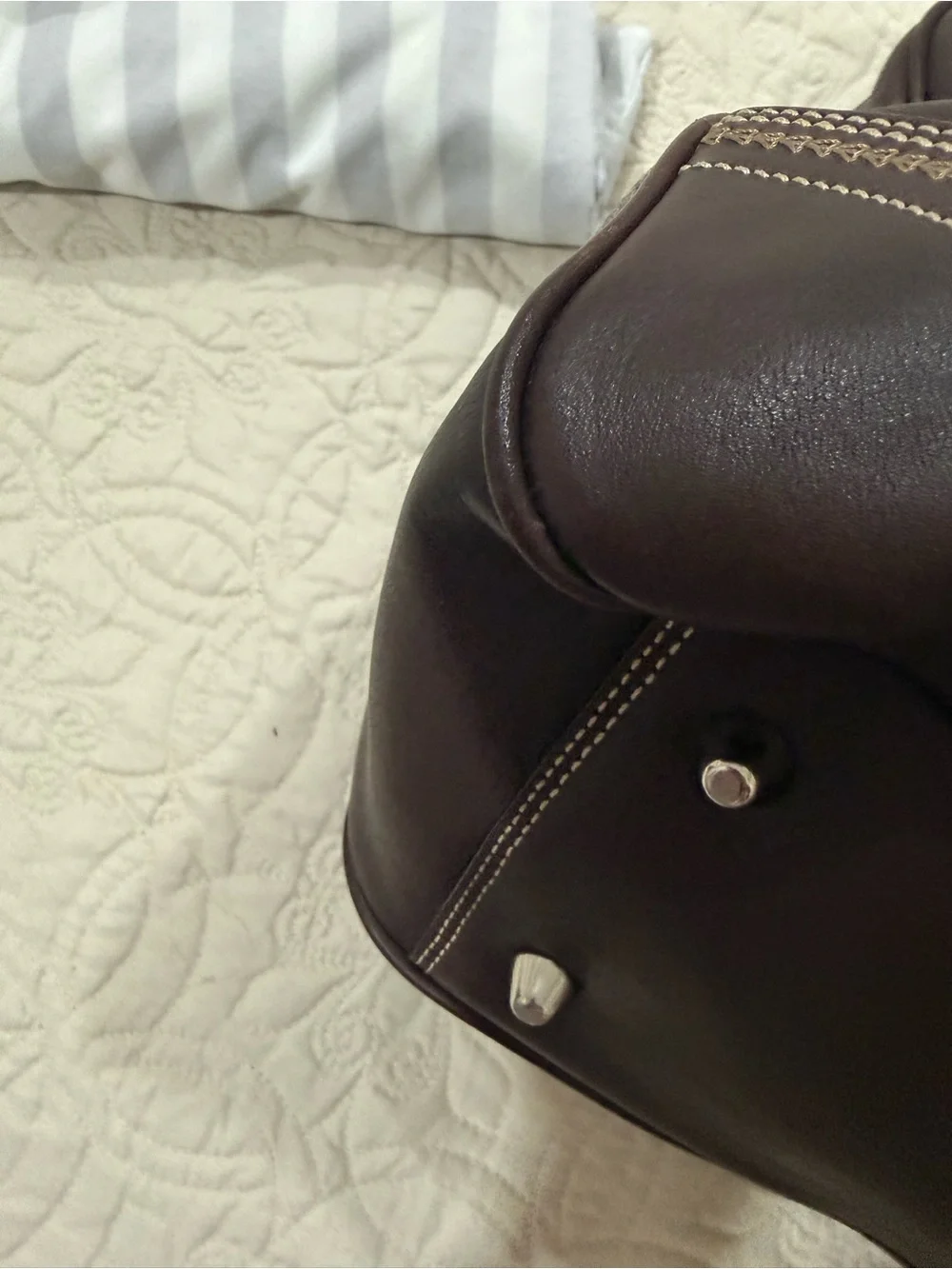 Vintage coach handbag excellent condition great size